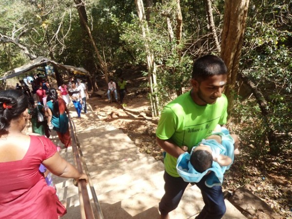 Kathirgama Kandan pilgrims climb Katiraimalai