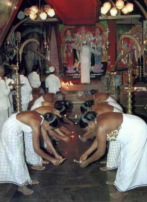 Alatti Puja, Kataragama Maha Devale