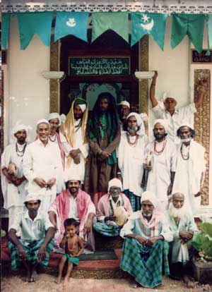 Bawa faqirs at Kataragama's mosque