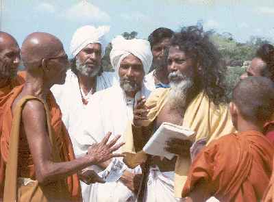 Buddhists, Hindus and Muslims gather amicably at Kataragama