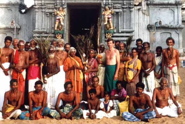 2000 Kataragama Pada Yatra at Siddhandi
